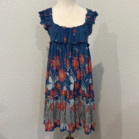 FREE PEOPLE Bali Wild Daisy Slip /
Stellar Combo size Medium - Picture 2 of 14